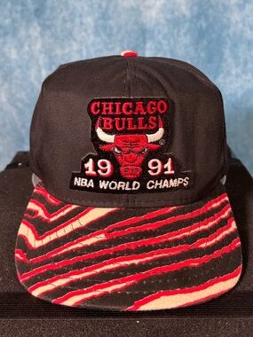 Vintage Chicago Bulls 1991 NBA World Champs Hat — Zubaz USA-Made — Excellent